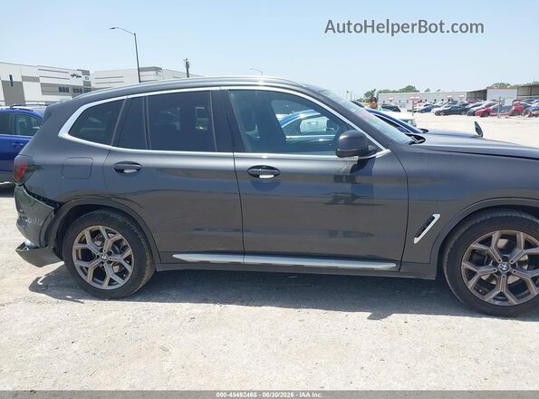 WBX47DP00NN173766 2022 BMW X3 Brown Vista interior trasera