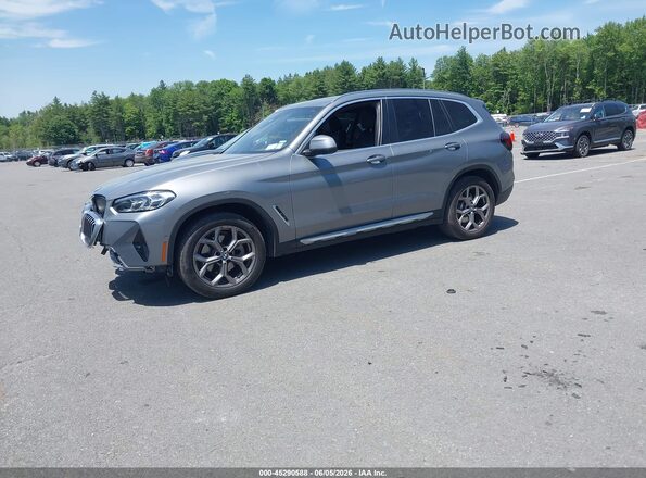 WBX57DP03RN303596 2024 BMW X3 Silver Vista tres cuartos delantera izquierda