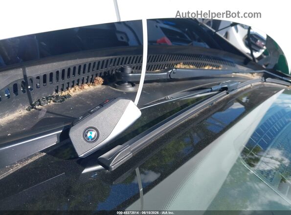 WBX73EF00S5118102 2025 BMW X1 White Vista del salpicadero