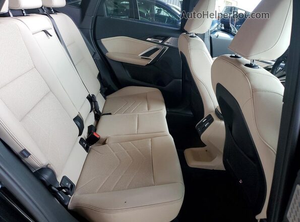 WBX73EF01P5X37072 2023 BMW X1 Black 