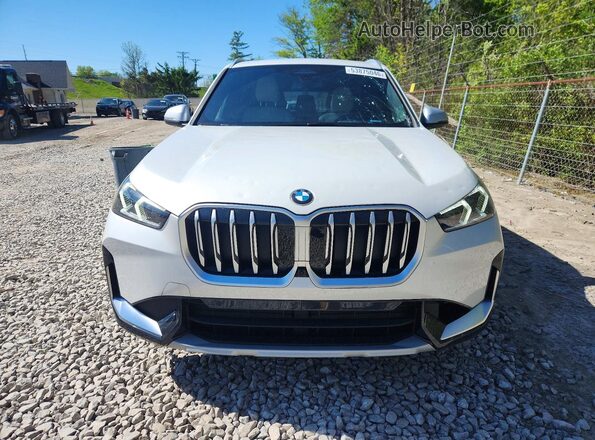 WBX73EF01P5Y22817 2023 BMW X1 White Вид спереду