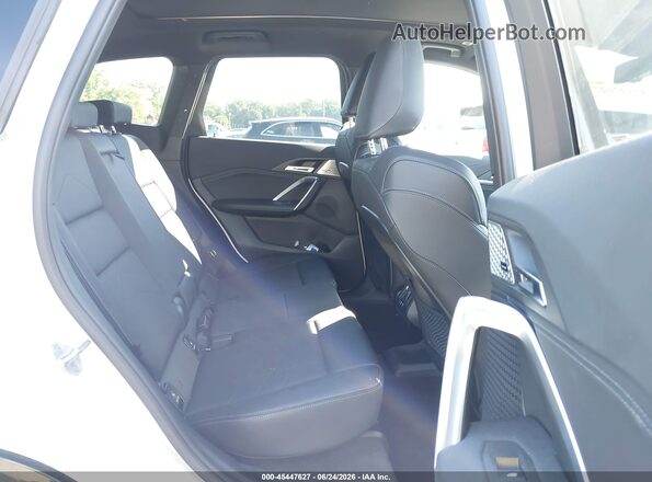 WBX73EF02P5V95282 2023 BMW X1 White VIN sticker view