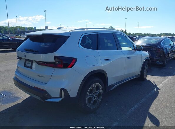 WBX73EF02P5V95282 2023 BMW X1 White Rear right