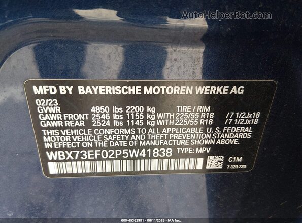 WBX73EF02P5W41838 2023 BMW X1 Blue ძრავის განყოფილების ხედი