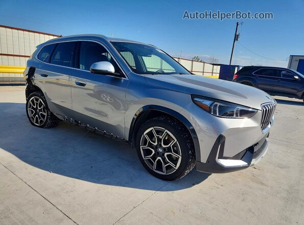 WBX73EF02R5Z78447 2024 BMW X1 Silver Передня права чверть