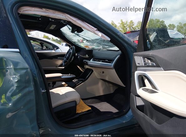 WBX73EF05P5W14536 2023 BMW X1 Серый Вид салона спереди