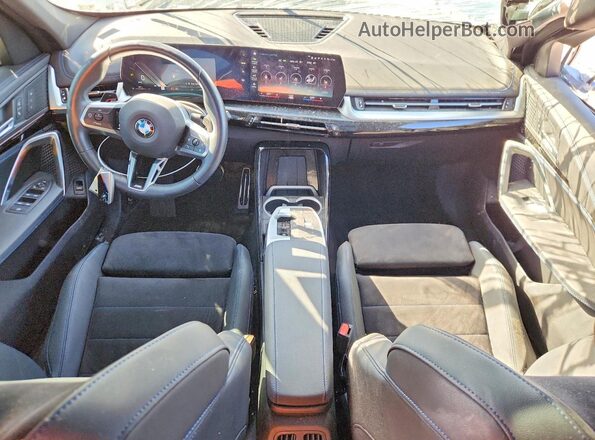 WBX73EF05P5W77040 2023 BMW X1 White 