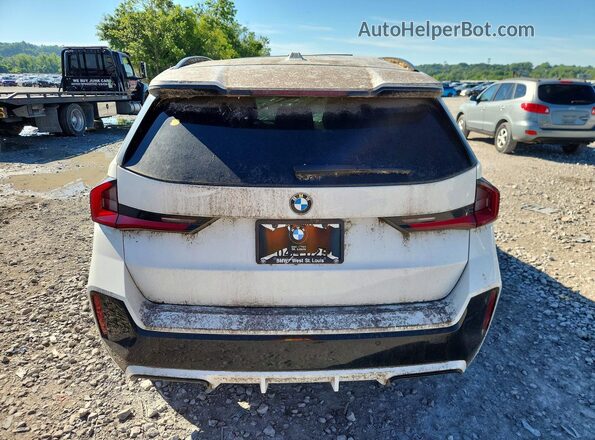 WBX73EF05P5W77040 2023 BMW X1 White 