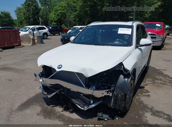 WBX73EF06T5524533 2026 BMW X1 White Вид спереду