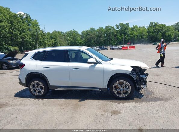 WBX73EF06T5524533 2026 BMW X1 White Вид задньої частини салону