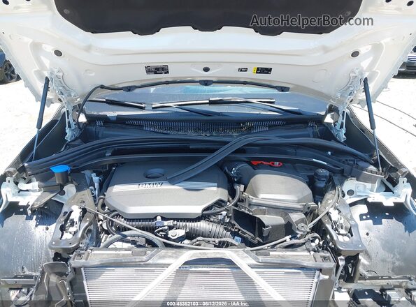 WBX73EF06T5524533 2026 BMW X1 White Вид ззаду