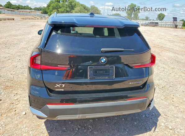 WBX73EF07P5X88527 2023 BMW X1 Black Rear view