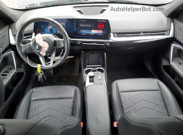 WBX73EF07R5Z33875 2024 BMW X1 Black Widok deski rozdzielczej