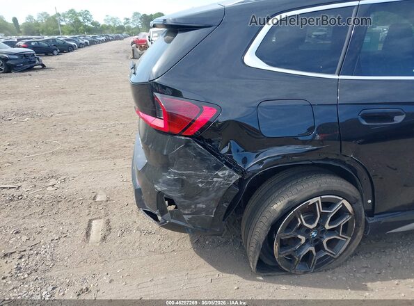 WBX73EF08P5X69470 2023 BMW X1 Black წინა ხედი