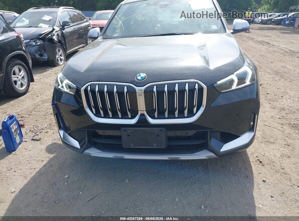 WBX73EF08P5X69470 2023 BMW X1 Black ხელსაწყოთა პანელის ხედი