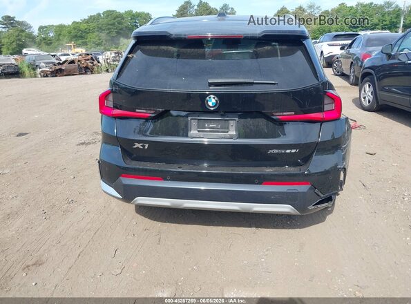 WBX73EF08P5X69470 2023 BMW X1 Black 