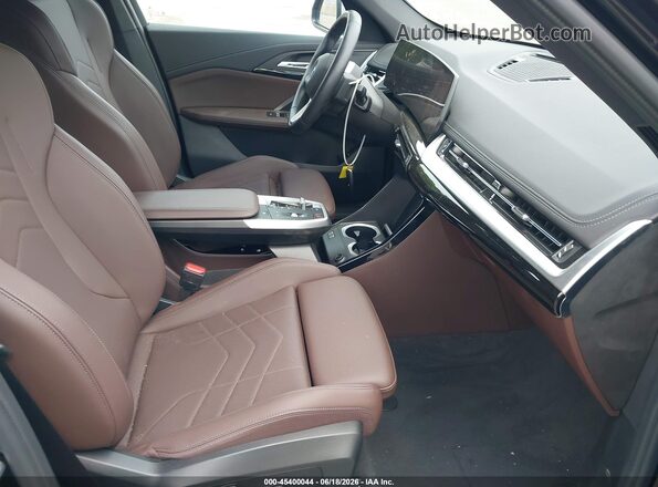 WBX73EF08R5Z01100 2024 BMW X1 Black Вид салону спереду
