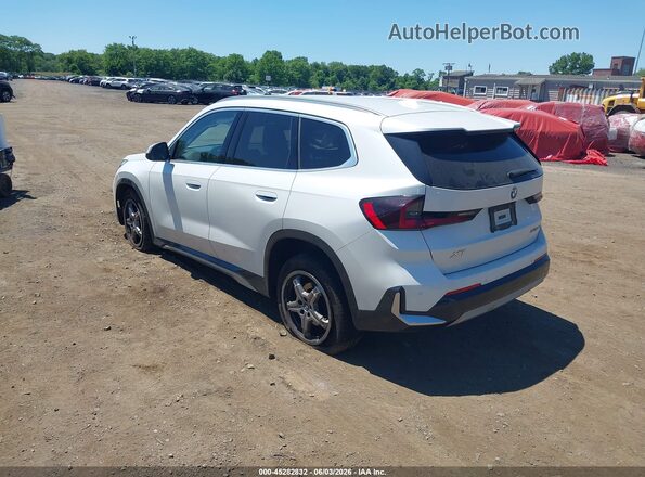 WBX73EF08R5Z52838 2024 BMW X1 White Հետևի ձախ