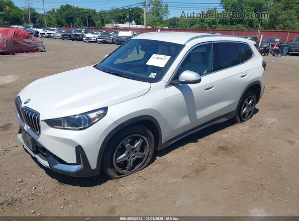 WBX73EF08R5Z52838 2024 BMW X1 White 