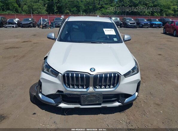WBX73EF08R5Z52838 2024 BMW X1 White Սարքավորումների վահանակի տեսք