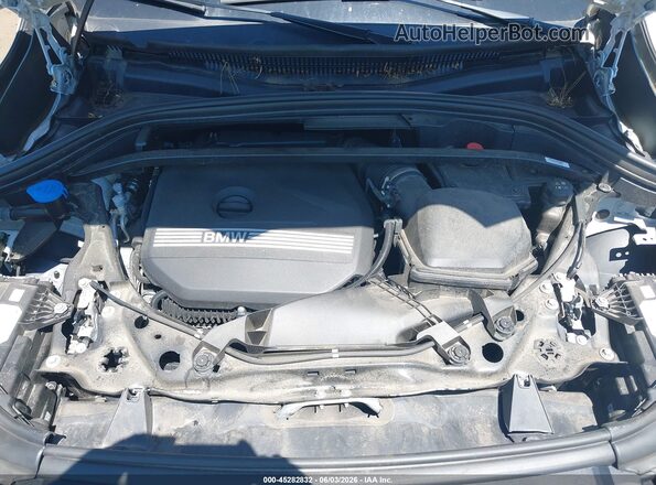 WBX73EF08R5Z52838 2024 BMW X1 White Հետևի տեսք