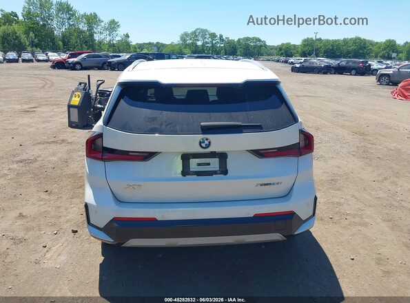 WBX73EF08R5Z52838 2024 BMW X1 White 