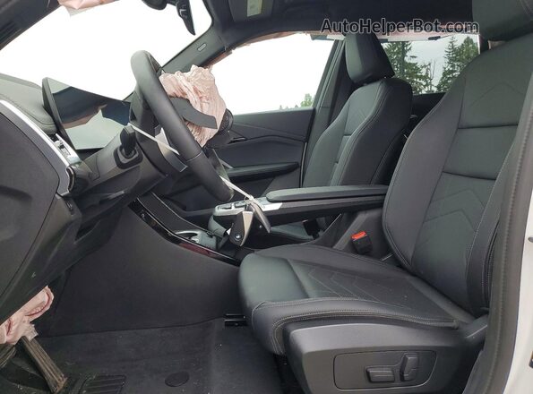 WBX73EF08S5083907 2025 BMW X1 White Front interior view