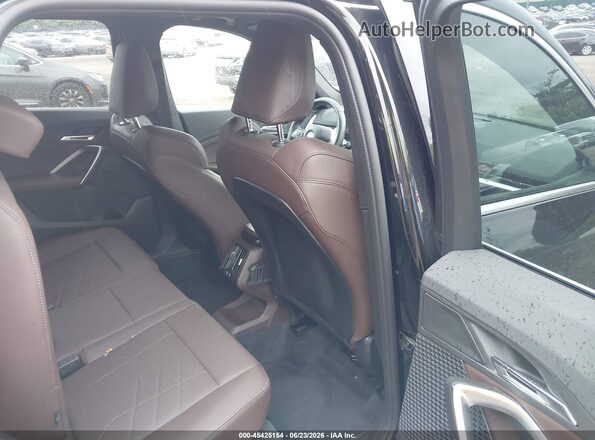 WBX73EF08S5178564 2025 BMW X1 Black Widok naklejki z numerem VIN