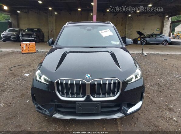 WBX73EF08S5178564 2025 BMW X1 Black Widok wnętrza z tyłu