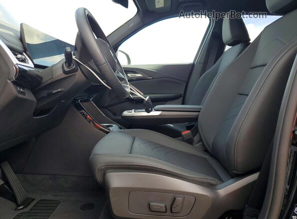 WBX73EF08T5537302 2026 BMW X1 Black Front interior view