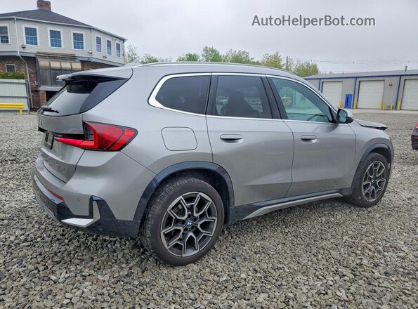 WBX73EF09R5Y41523 2024 BMW X1 Silver Tył prawy