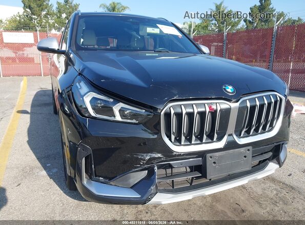 WBX73EF0XP5W02656 2023 BMW X1 Черный Вид спереди