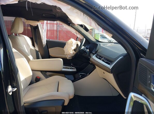 WBX73EF0XP5W02656 2023 BMW X1 Черный Вид салона спереди