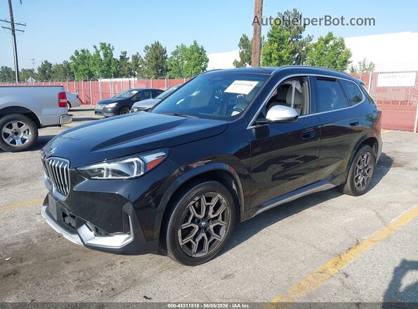 WBX73EF0XP5W02656 2023 BMW X1 Черный Передняя левая четверть