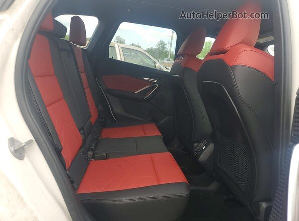 WBX73EF0XP5X28290 2023 BMW X1 White Widok wnętrza z tyłu