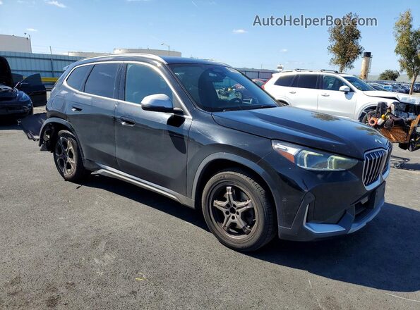 WBX73EF0XR5Z04063 2024 BMW X1 Black Przód prawy
