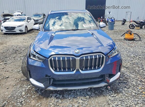 WBX73EF0XR5Z08274 2024 BMW X1 Blue Front view