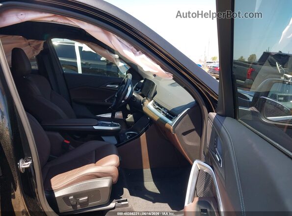 WBX73EF0XS5041772 2025 BMW X1 Black Вид салону спереду