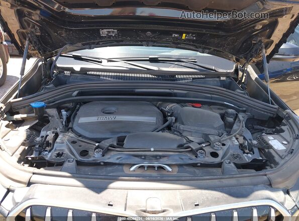 WBX73EF0XS5041772 2025 BMW X1 Black Вид ззаду