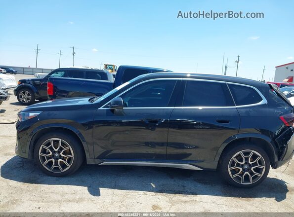 WBX73EF0XS5041772 2025 BMW X1 Black 