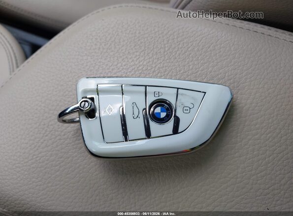 WBXHT3C30G5E53412 2016 BMW X1 White Вид панелі приладів