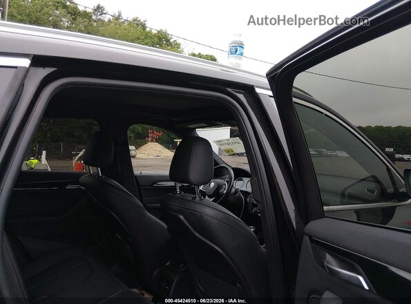 WBXHT3C30J5L29886 2018 BMW X1 Black Widok naklejki z numerem VIN