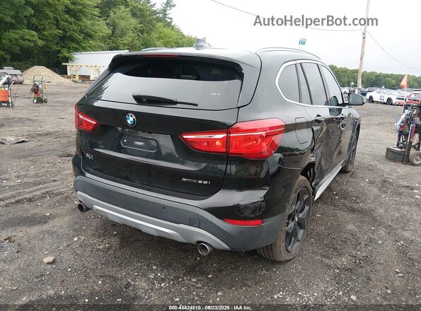 WBXHT3C30J5L29886 2018 BMW X1 Black Tył prawy