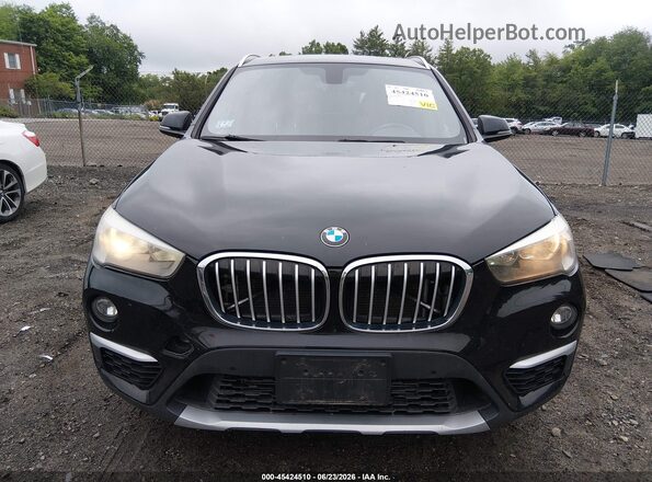 WBXHT3C30J5L29886 2018 BMW X1 Black Widok zestawu wskaźników