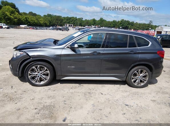 WBXHT3C31GP883323 2016 BMW X1 Gray 360 interior view