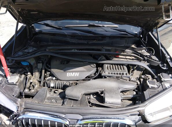 WBXHT3C31GP883323 2016 BMW X1 Gray Rear view