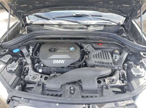 WBXHT3C31H5F77643 2017 BMW X1 Black Widok komory silnika