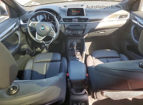 WBXHT3C31J5L33719 2018 BMW X1 Brown Вид панелі приладів