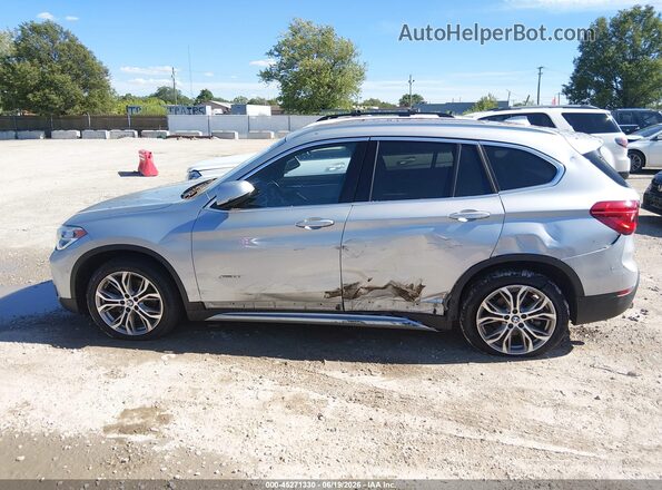 WBXHT3C32H5F74296 2017 BMW X1 Silver Панорамний вид салону 360°