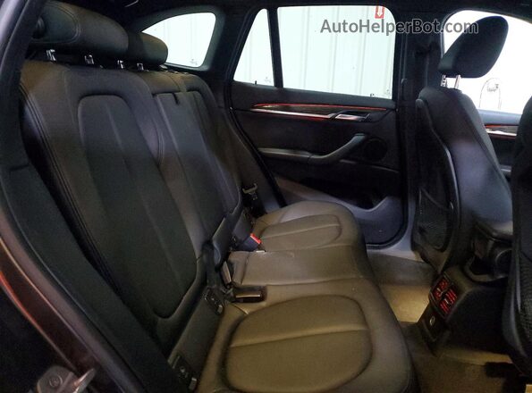 WBXHT3C33H5F67907 2017 BMW X1 Gray 